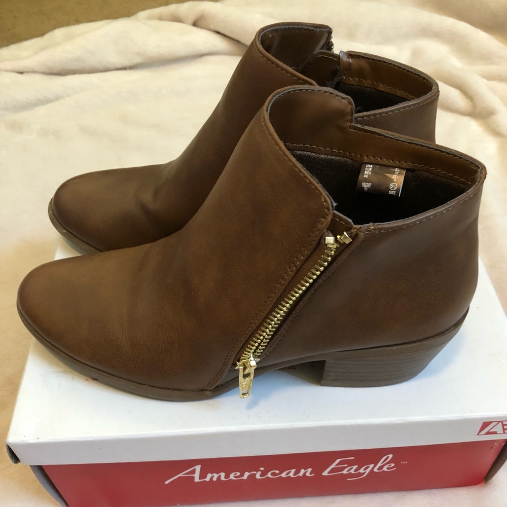 Brown heel boots